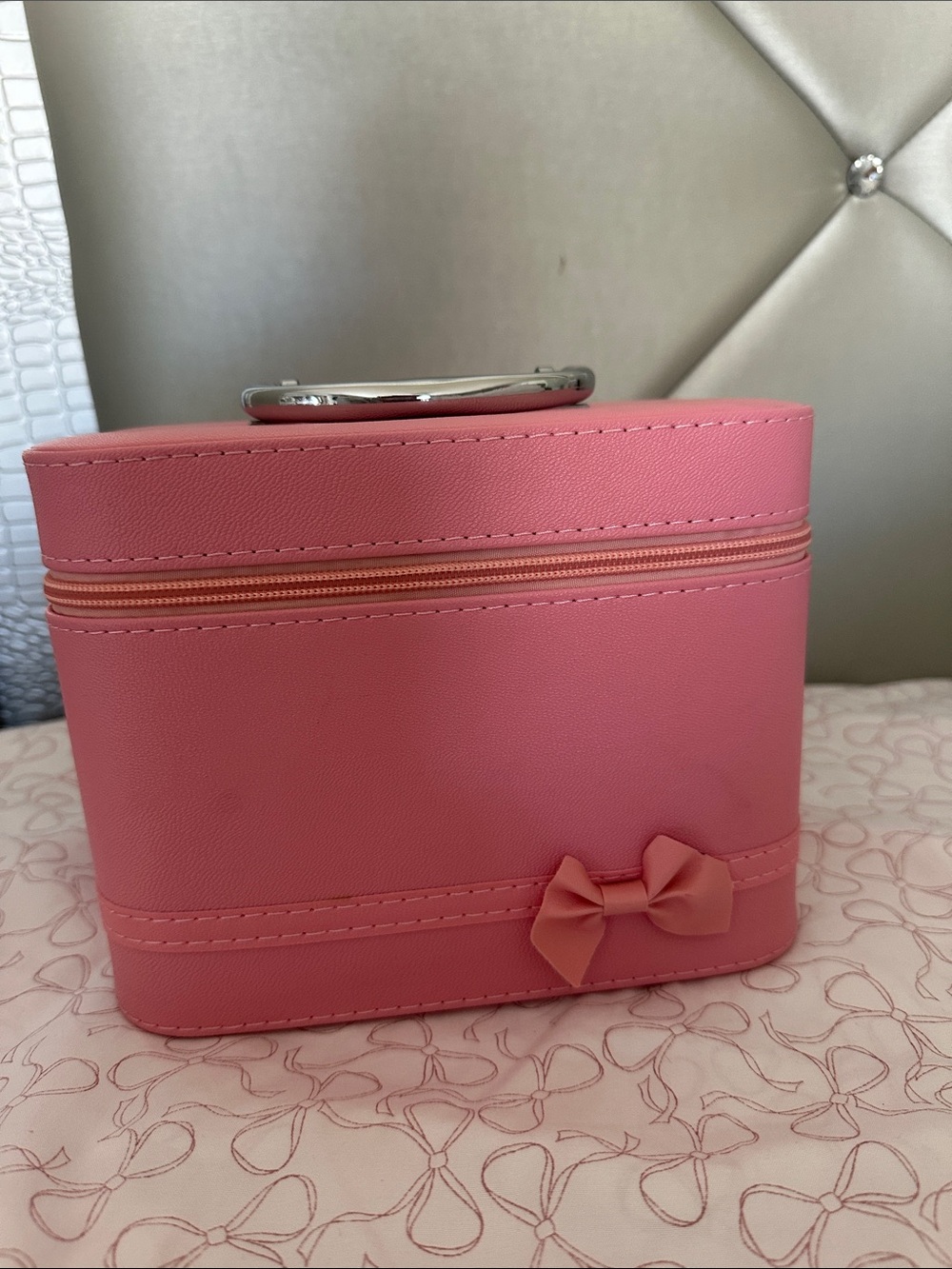 Pink Women's Travel makeup bag with Bow